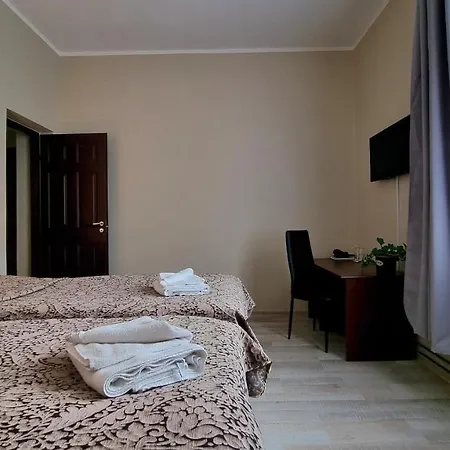 Pensjonat Jahtklubi Kuelalistemaja