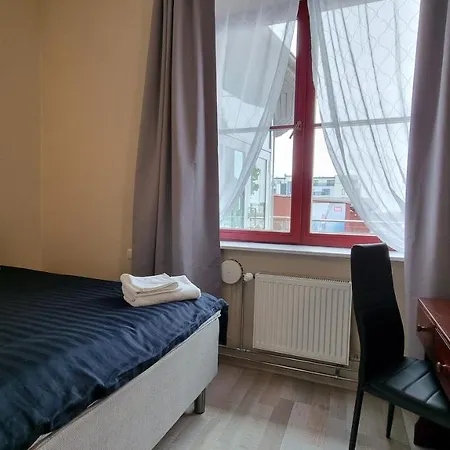 Pensjonat Jahtklubi Kuelalistemaja 4*