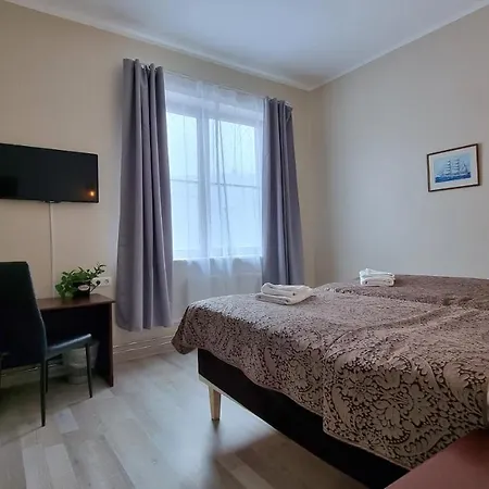 Pensjonat Jahtklubi Kuelalistemaja Parnawa