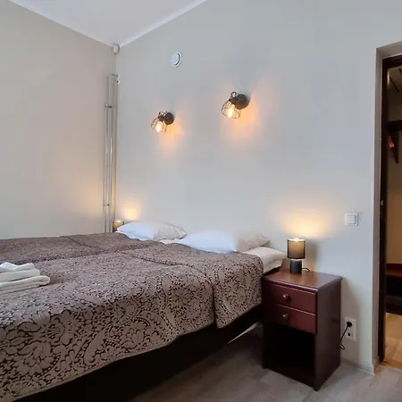 Jahtklubi Kuelalistemaja 3*