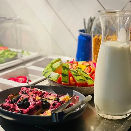 Pensjonat Jahtklubi Kuelalistemaja Parnawa