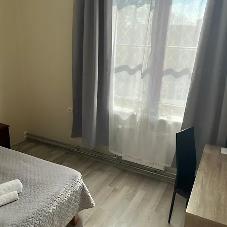 Pensjonat Jahtklubi Kuelalistemaja