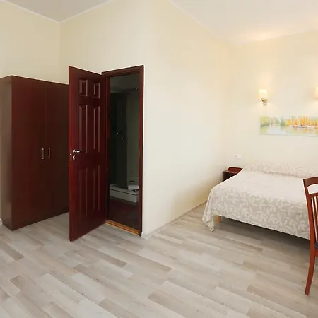 Jahtklubi Kuelalistemaja 3*